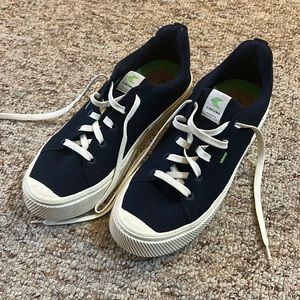 Cariuma Sneakers- Men’s Size 9.5- Navy